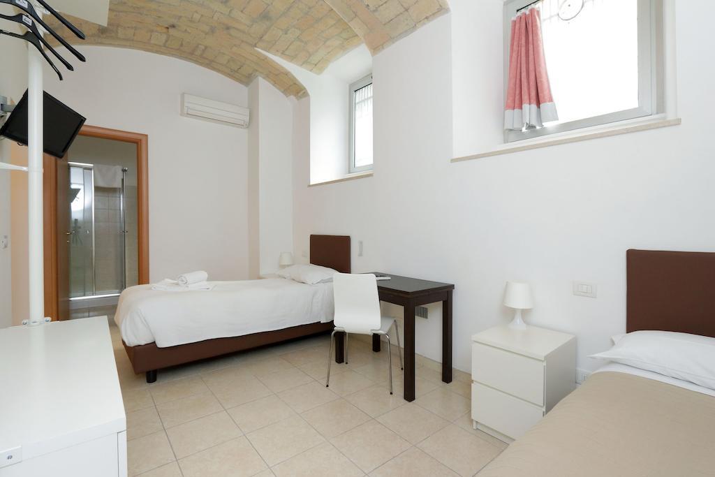 Vatican Rooms Guest House Roma Quarto foto